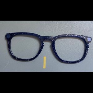 Special listing of 4 toppers for @skutnink